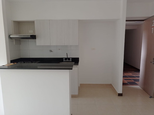 Apartamento Para Arriendo En Sabaneta Sector Asdesillas Ac-62992