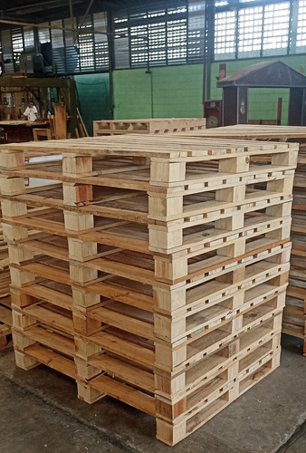 Paleta De Pino 120x120x10.2 Mm Madera Herramienta 8890-001