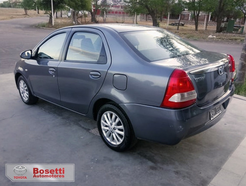 Toyota Etios Xls 4p M/t 2014