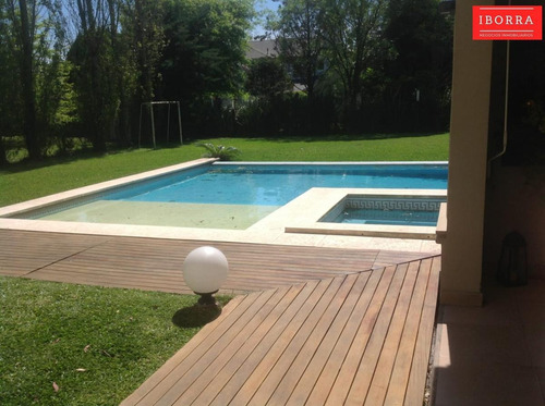 Imagen 4 de 18 de Casa En Alquiler/ Venta Campos De Alvarez
