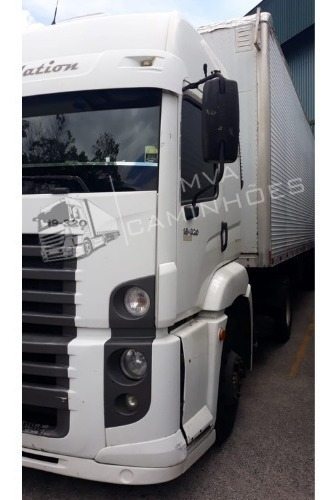 Caminhão Volkswagen 19-320 - 4x2 T