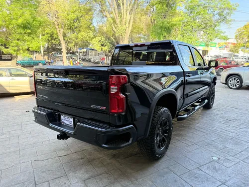 Chevrolet Cheyenne 6.2 Doble Cab Zr2 4X4 At