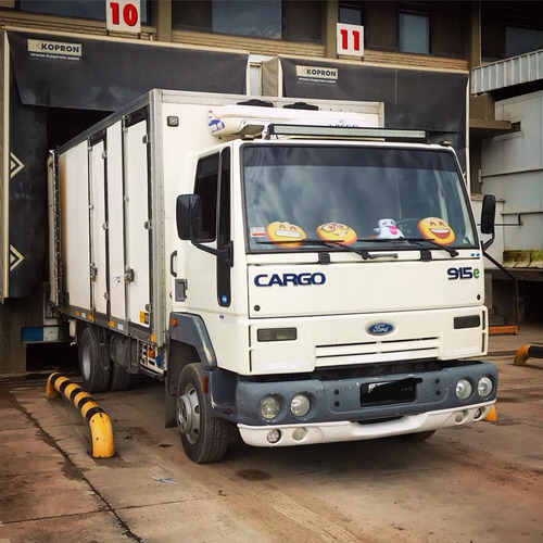 Ford Cargo 915