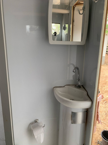 Reboque Para Dois Cavalos Com Apartamento