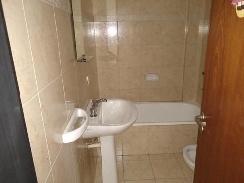 Imagen 7 de 8 de Casa Ph En Venta En Moron Sur