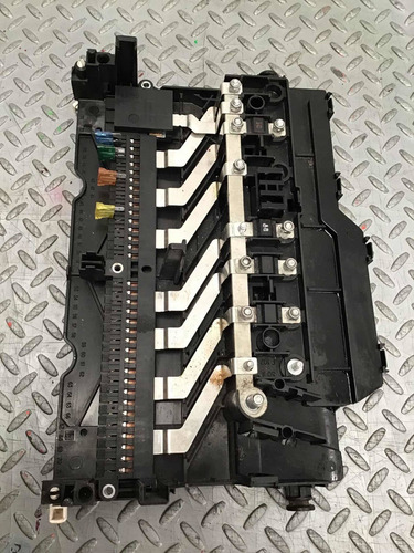 Caja Porta Fusibles Bmw 320 I Aut V6 2.2 98/2007 (Usado)