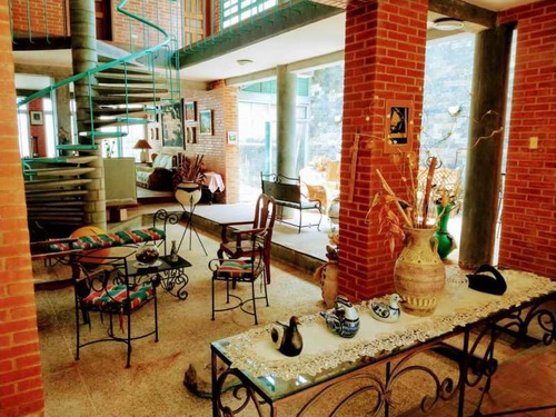 Imagen 3 de 9 de Casa En Urb. El Parral
