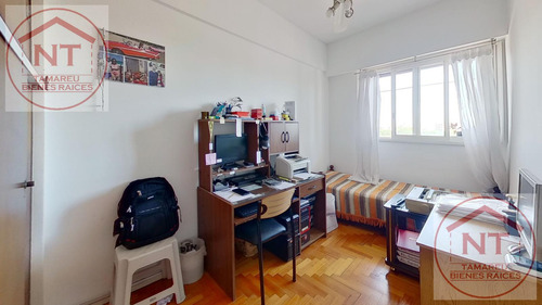 Departamento Semipiso 5 Ambientes Con Dependencia, Balcón Corrido. Piso Alto. Baulera, Seguridad Y Cochera Cubierta.