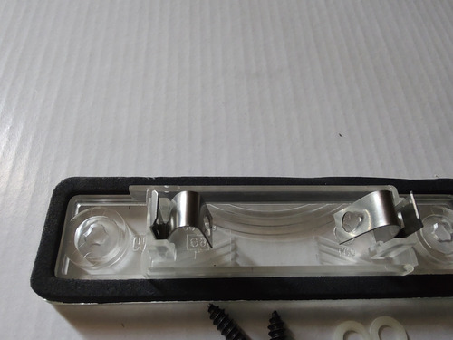 Lente Luz Placa Omega Vectra Zafira Original Gm Sem Uso!
