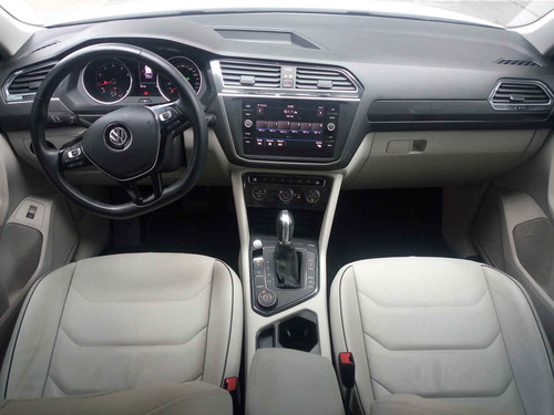Imagen 12 de 14 de Volkswagen Tiguan 2019 5p Highline L4/2.0/t Aut