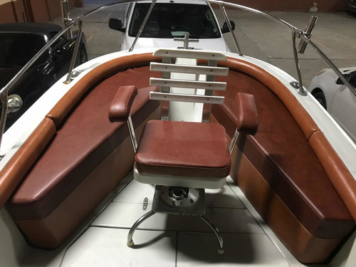 Imagen 1 de 13 de Boston Whaler