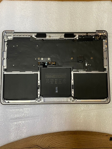 Macbook Pro A2338 Emc 3578 (año 2020) En Desarme Solo Partes (Usado)