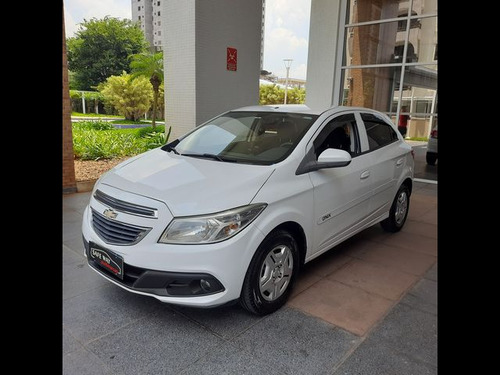 Chevrolet Onix 1.0 Lt