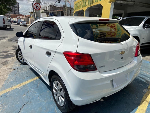 Imagem 4 de 9 de Chevrolet Onix 2019 1.0 Joy 5p