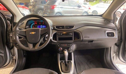 Imagem 5 de 11 de Chevrolet Onix 1.4 Mpfi Advantage 8v Flex 4p Automático