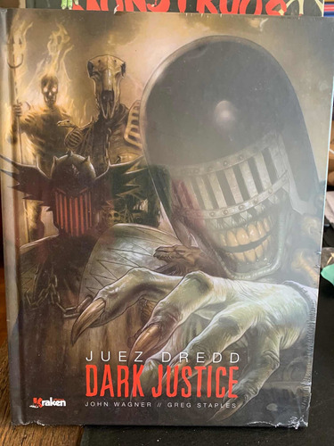 Juez Dredd. Dark Justice. John Wagner ; Alan Grant