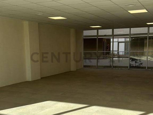 Imagen 3 de 7 de Oficina En Alquiler En Amaneceres Office