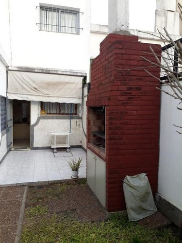 Casa 5 Ambientes Con Cochera