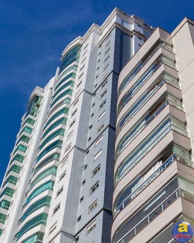 Imagem 3 de 17 de Apartamento 4 Suítes, 3 Vagas De Garagem No Centro Em Balneário Camboriú/sc - Imobiliária África - Ap00519 - 69809262