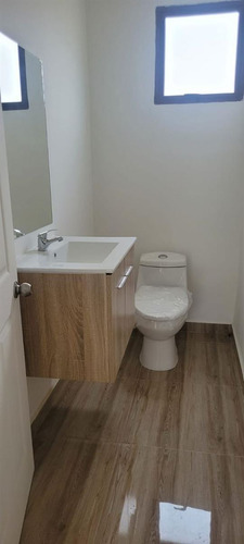 Casa Construida En Parcela, 4d 2b 2e Más Piscina En Venta