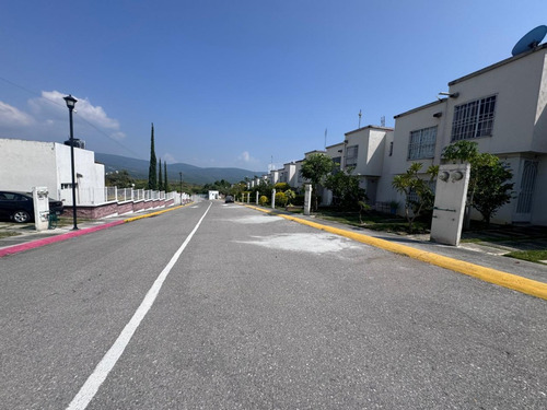 Casa En Venta En Los Laureles, Xochitepec, Morelos