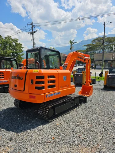 Excavadora Lonking Cdm6060