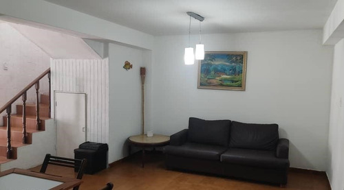 Imagen 2 de 13 de Best House Vende Cómodo Town House En Llano Alto