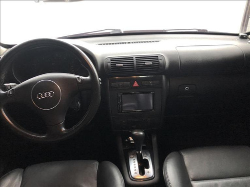 Imagem 9 de 13 de Audi A3 1.8 20v 180cv Turbo