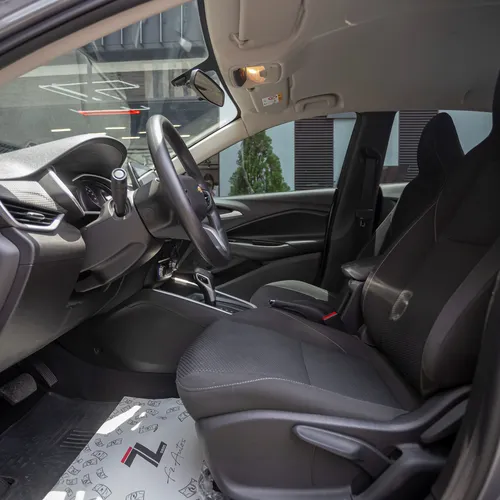 Chevrolet Onix lt 1.0