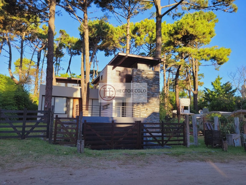 Imponente Casa Valeria Del Mar Acepta Permuta