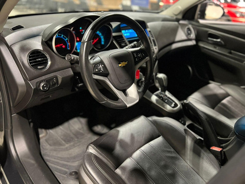 Imagem 12 de 15 de Chevrolet Cruze Hb Sport Lt 1.8 16v Flexp. 5p Aut