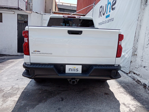 Imagen 8 de 15 de Chevrolet Silverado 2020 4.3 V6 1500 Wt Doble Cabina 4x4 At