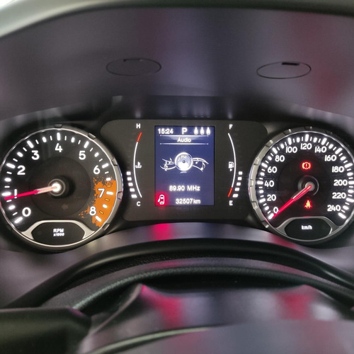 Imagem 7 de 10 de Jeep Renegade Renegade Sport 1.8 4x2 Flex 16v Aut. Flex Aut
