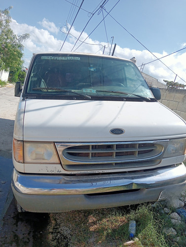 Vehículo Sin Fayas Entran 12 Personas Ya Con El Chófer