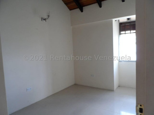 Imagen 12 de 30 de Townhouse En Venta En Carrizal Mls# 23-7271