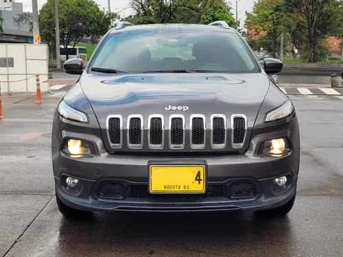 Jeep Cherokee 3.2 Longitude Plus