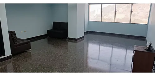 Oficina En Venta - Macuto