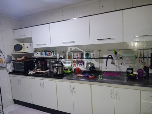 Imagem 8 de 24 de Lindo Sobrado - 3 Dorms. -1 Suite - 3 Vagas -quintal - Churras. - Jd. Kuabara - Oportunidade !!! - 854