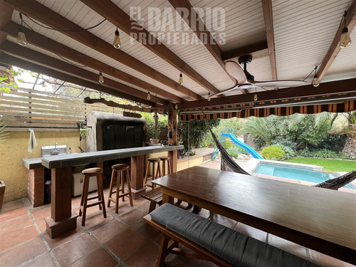 Casa En Venta De 3 Dorm. En Colina