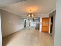 Comprar Daniela Linarez Vende Apartamentos Exclusivo Pent House En Excusiva Zona Del Este De Barquisimeto Con Amplios Espacios Totalmente Remodelado Y Todos Los Servicios Basicos Operativos Comunicate        