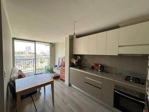 Departamento En Venta De 1 Dorm. 1 Baño En La Florida