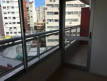 Comprar Alquilo Moderno Apartamento Al Frente, 1 Dormitorio Y Balcón, Cochera Fija Y Salón De Usos Múltiples, Pocitos A 2 Cuadras De La Playa.