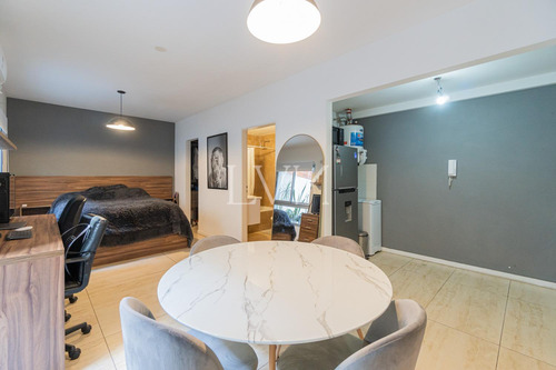 Venta Departamento Monoambiente Con Patio Y Cochera - Villa Devoto