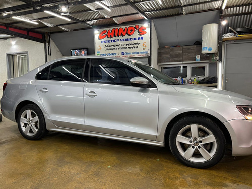 Volkswagen Vento 2.5 Luxury 170cv