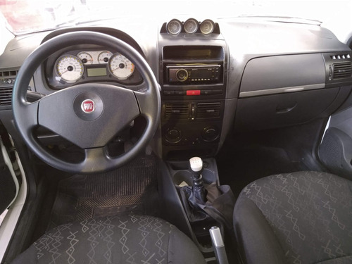 Fiat Palio Adventure 1.8 16v Locker Flex 5p