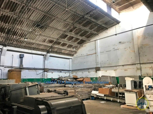Iza. Venta Local Industrial Sobre General Flores