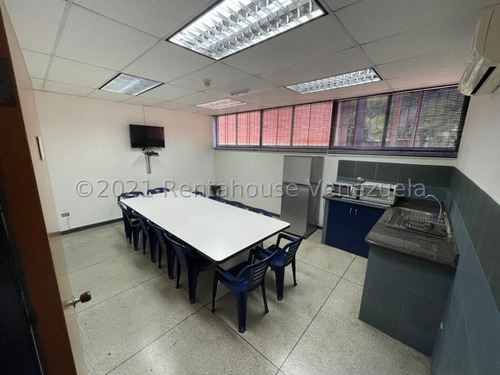 Imagen 9 de 22 de George Tahan 23-6688 Venta 2699 Mts. Excelentes Condiciones, Documentos Listo Para Firmar En El Registro: