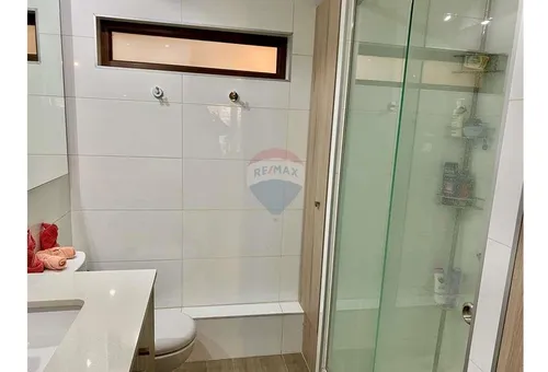 Casi Nuevo A Pasos Del Metro