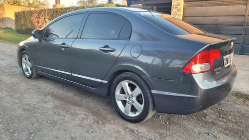 Honda Civic 1.8 Lxs Mt