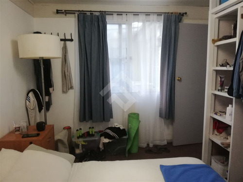 Casa En Venta De 5 Dorm. En Las Condes